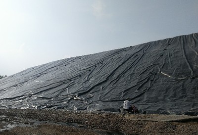 垃圾填埋场覆盖膜雨污分流土工膜的选择指南